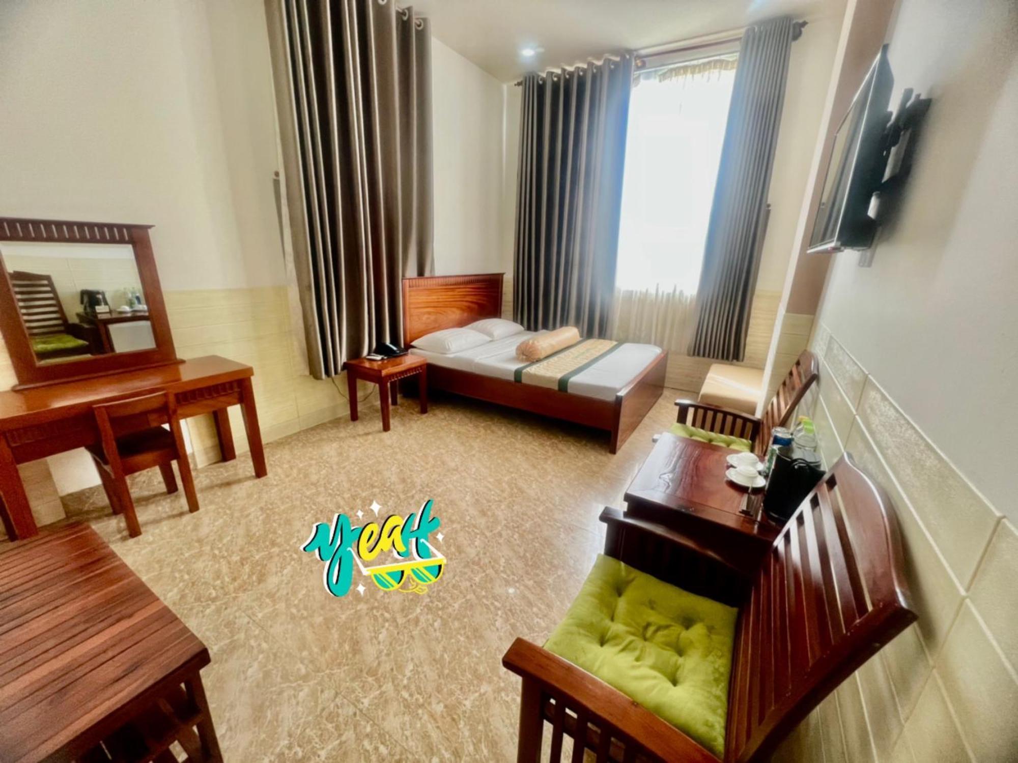 Xuan Huynh 3 Hotel Soc Trang Exterior photo